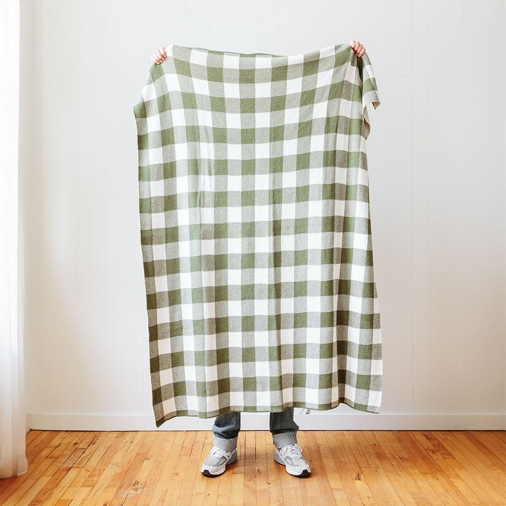 #color_Green + Ivory