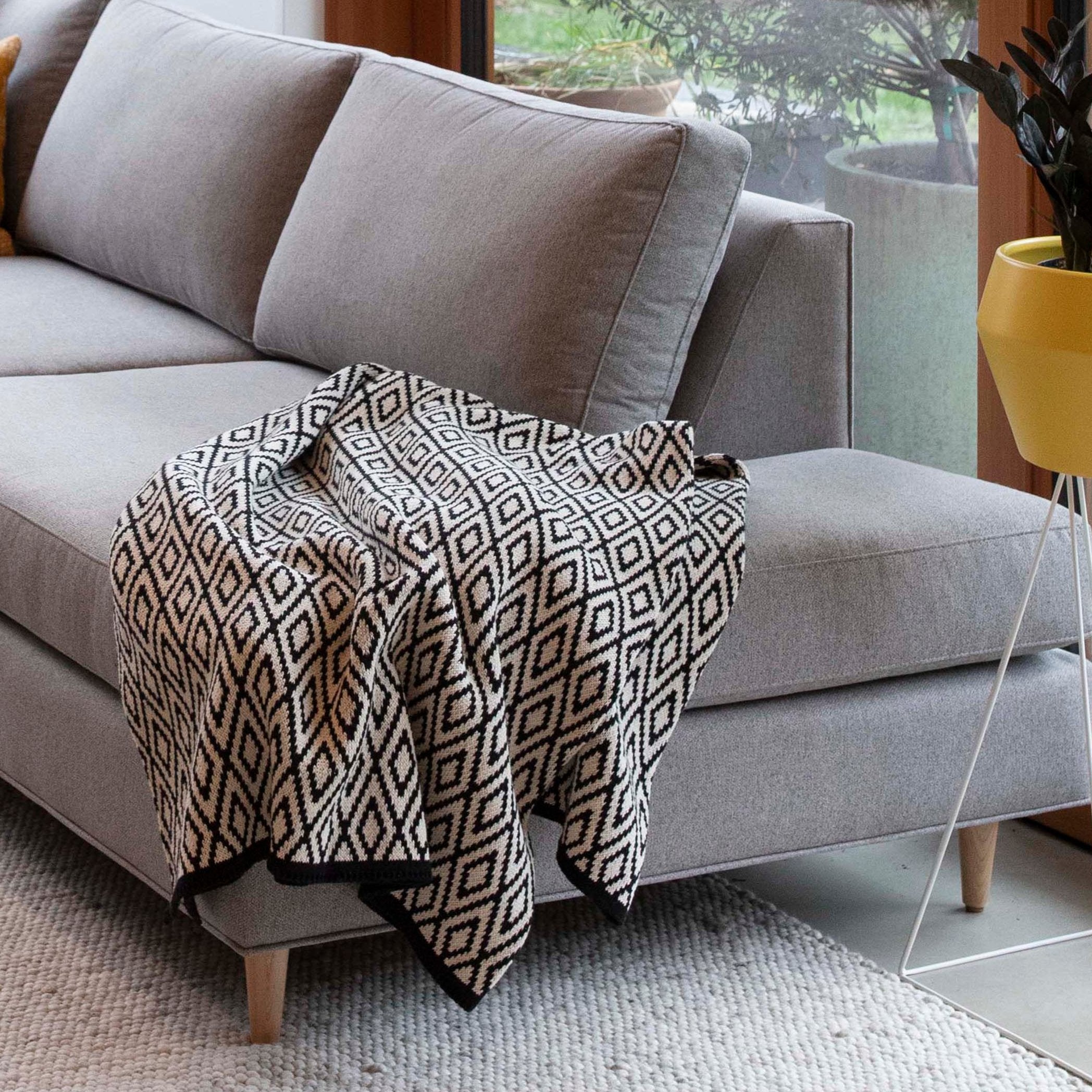 Seek & Swoon bella vista throw blanket