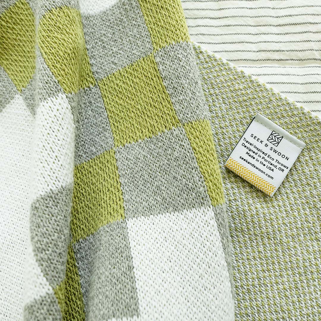 Seek & Swoon Baile Throw Blanket