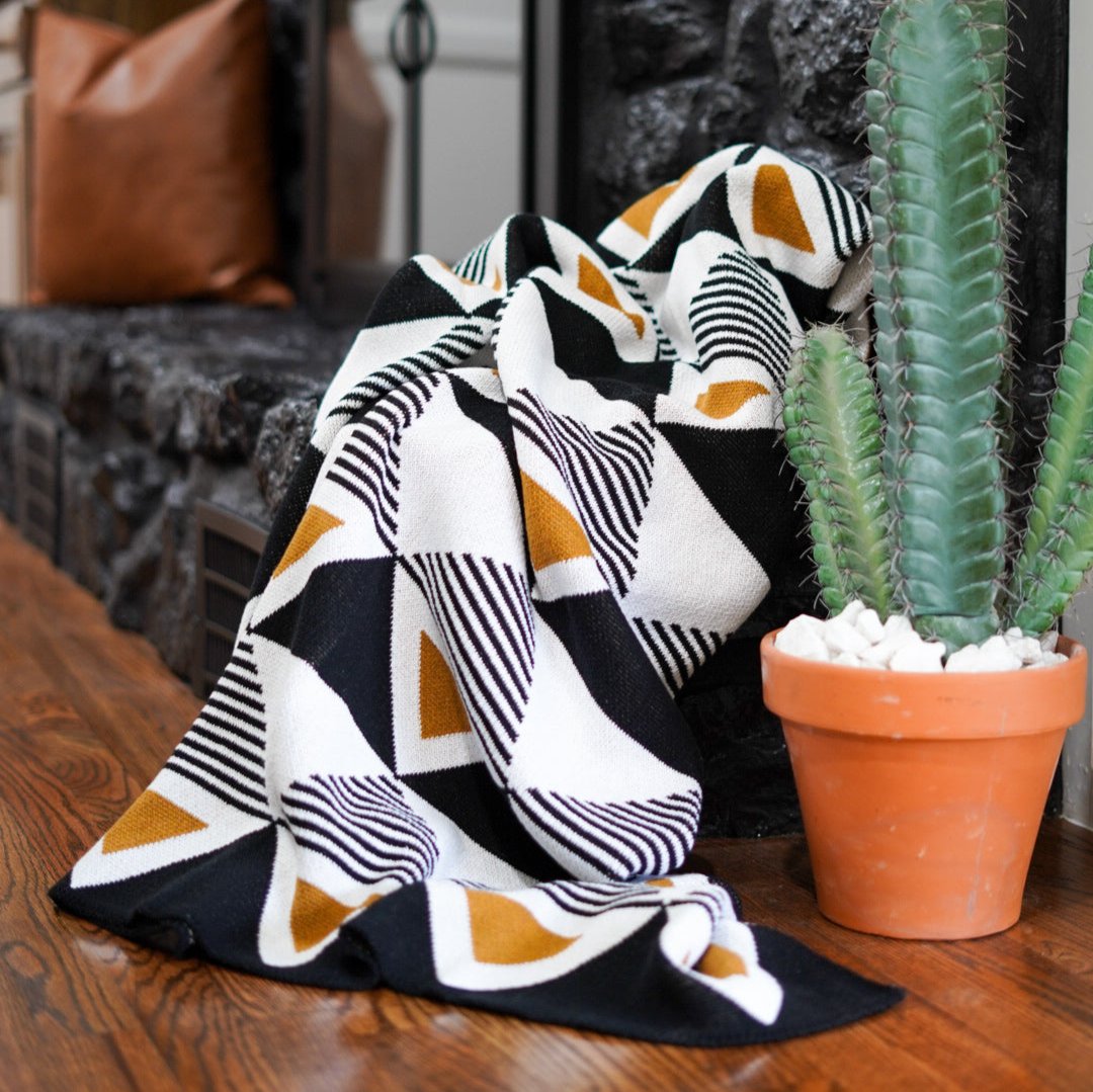 seek & swoon envie throw