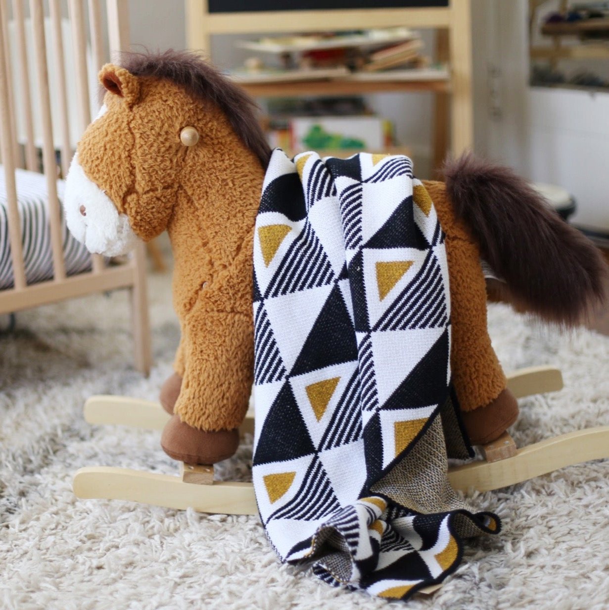 Baby Envie Throw