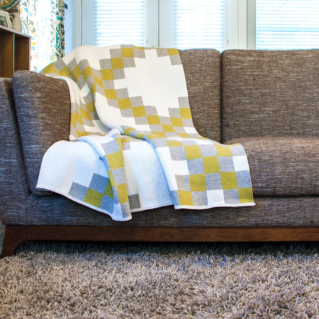 Seek & Swoon Baile Throw Blanket